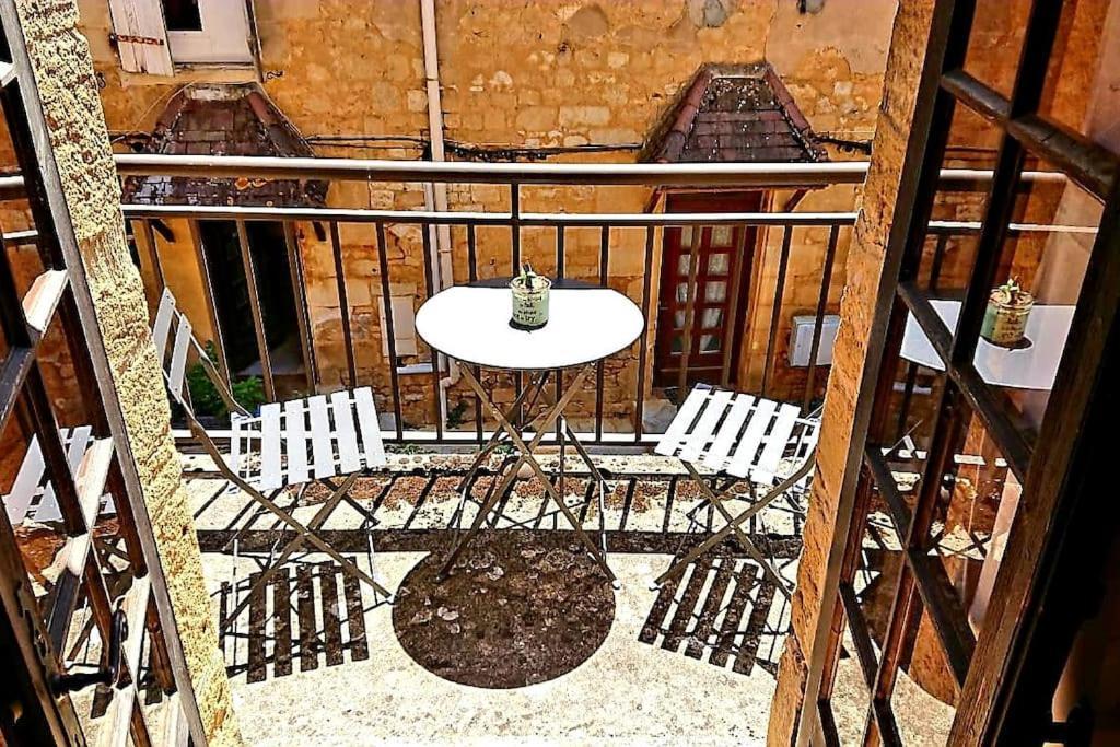 Demeure Du Xiiie-Xive S. Dans La Cite Medievale. Ґурдон-ен-керсі Екстер'єр фото