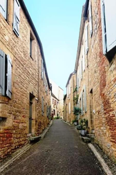Demeure Du Xiiie-Xive S. Dans La Cite Medievale. Ґурдон-ен-керсі Екстер'єр фото